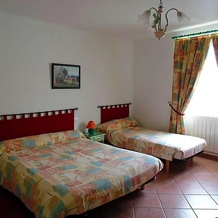 D'hotes Lou Jassou Bed and Breakfast Lapanouse-de-Cernon