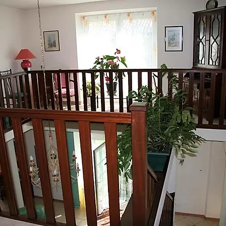 D'hotes Lou Jassou Bed and Breakfast 3*